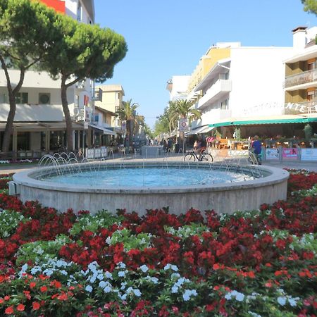 Marco Polo Apartamento Lignano Sabbiadoro Exterior foto